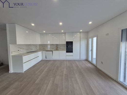 Maison de luxe à Odivelas, Lisbonne