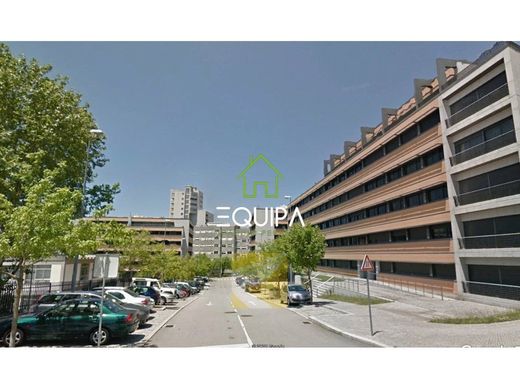 Γραφείο σε Βίλα Νόβα ντε Γκάια, Vila Nova de Gaia