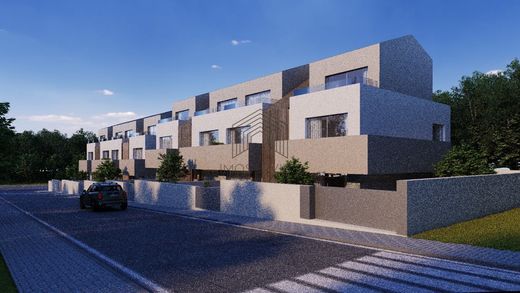 ヴィラ・ノヴァ・デ・ガイア
, Vila Nova de Gaiaの高級住宅