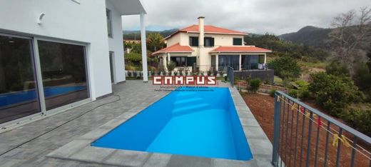 Luxury home in Calheta, Madeira