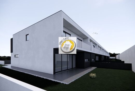 Luxury home in Santa Maria da Feira, Aveiro