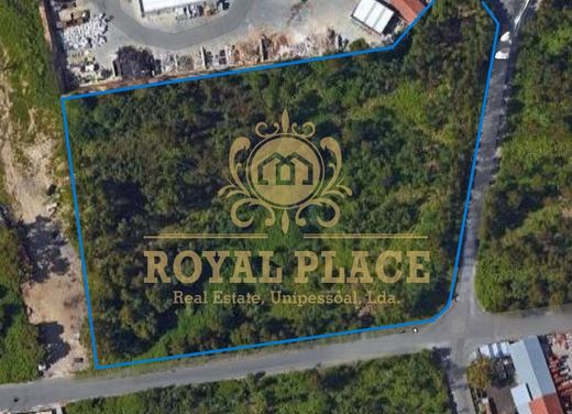 地皮  Santa Maria da Feira, Distrito de Aveiro