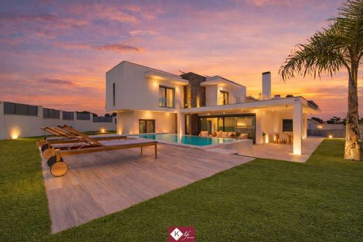 Luxus-Haus in Almada, Distrito de Setúbal