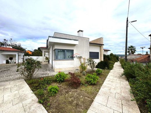 Luxury home in Vouzela, Distrito de Viseu