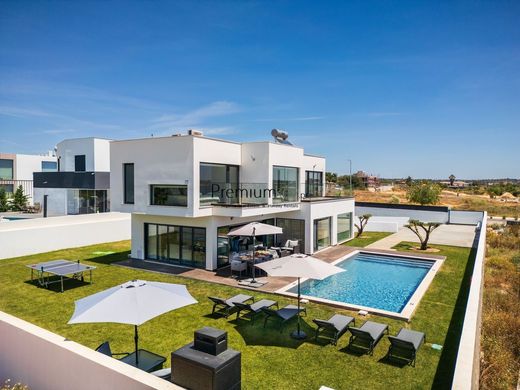 Luxus-Haus in Silves, Distrito de Faro