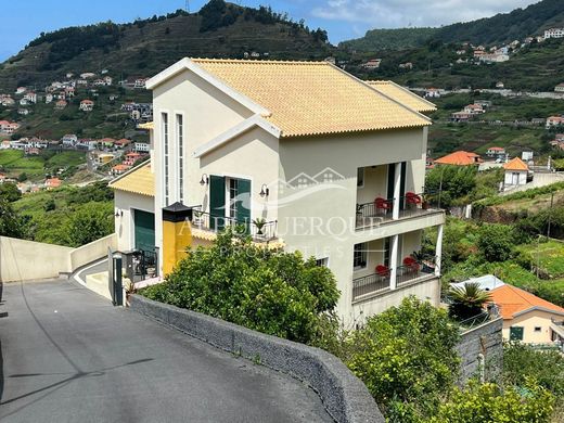 Casa de lujo en Ribeira Brava, Madeira