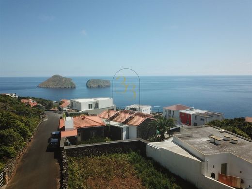 Angra do Heroísmo, Azoresの高級住宅