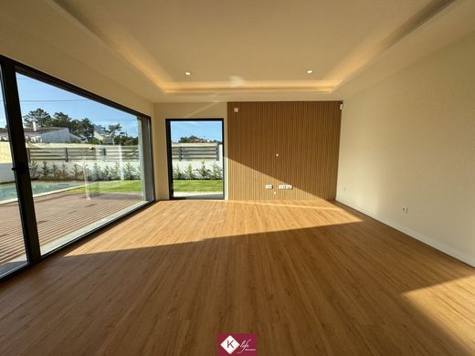 Luxus-Haus in Almada, Distrito de Setúbal