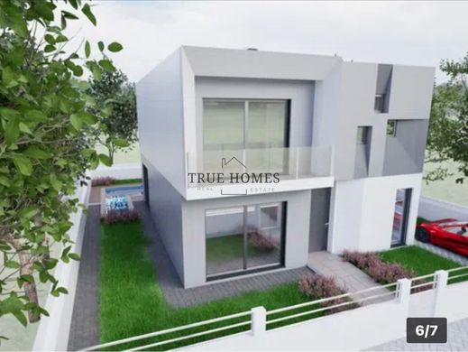 Casa di lusso a Almada, Distrito de Setúbal