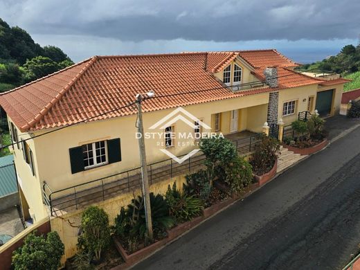 Luxury home in Ponta do Sol, Madeira