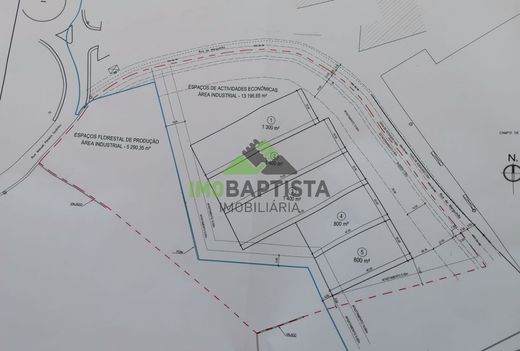 ‏קרקע ב  Oliveira de Azemeis, Oliveira de Azeméis