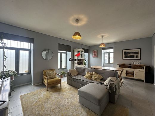 Casa di lusso a Vila Nova de Gaia, Oporto