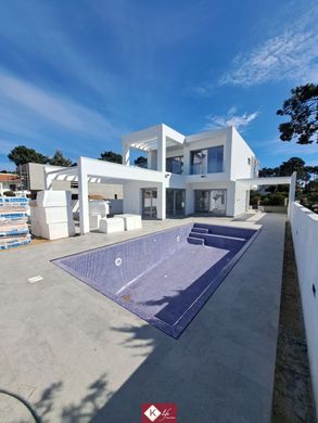 Casa de lujo en Almada, Setúbal