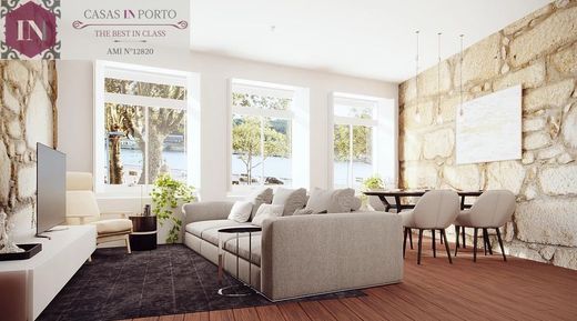 Apartment / Etagenwohnung in Porto, Distrito do Porto