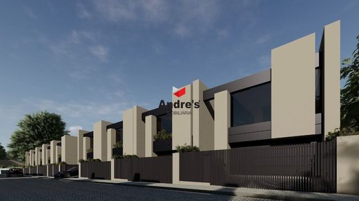 منزل ﻓﻲ Gondomar, Distrito do Porto