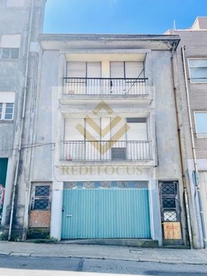 Kamienica w Porto, Distrito do Porto