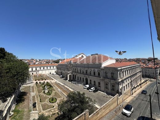 Apartment / Etagenwohnung in Lissabon, Lisbon