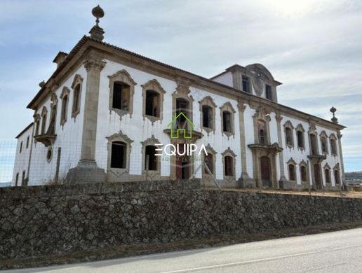 Жилой комплекс, Mogadouro, Distrito de Bragança