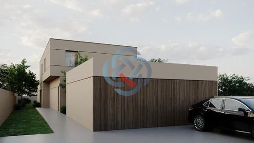 Luxury home in Santa Maria da Feira, Aveiro