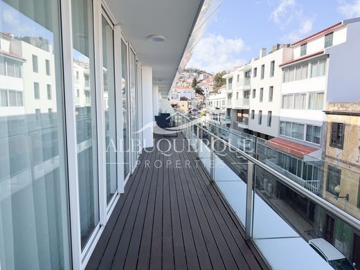 Apartment / Etagenwohnung in Funchal, Madeira