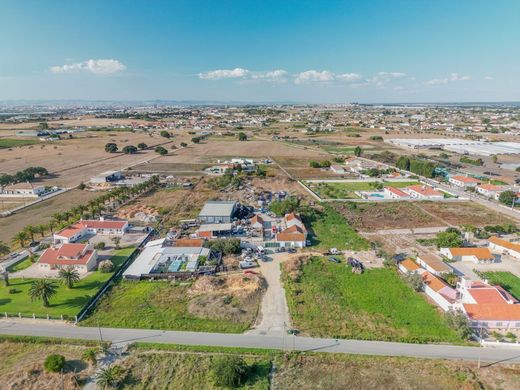 Montijo, Distrito de Setúbalの土地