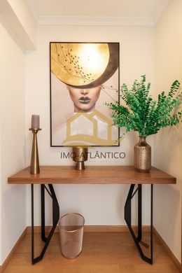 아파트 / Santa Cruz, Madeira