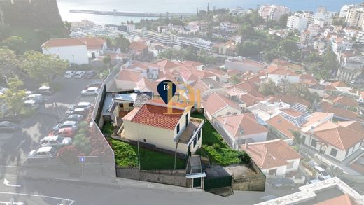 Luxury home in Funchal, Madeira