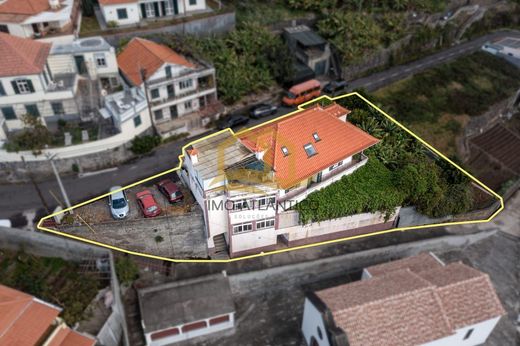 Casa di lusso a Ribeira Brava, Madeira