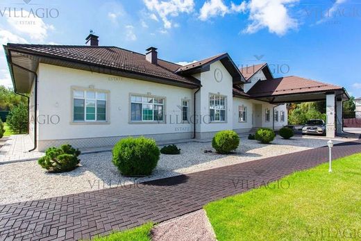 Luxe woning in Molodenovo, Moscow Oblast