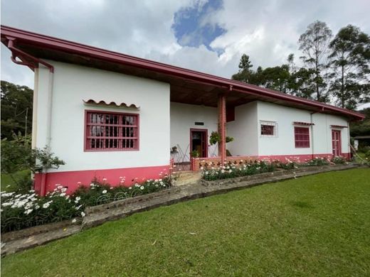 Сельский Дом, La Ceja, Departamento de Antioquia