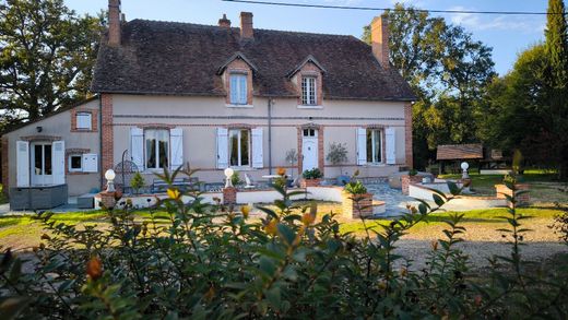 Luxe woning in Romorantin-Lanthenay, Loir-et-Cher