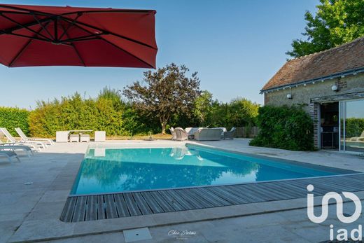 Saint-Laurent-en-Gâtines, Indre-et-Loireのヴィラ