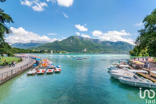 Apartment in Annecy, Haute-Savoie