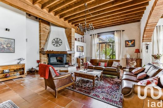 Villa en Larra, Alto Garona