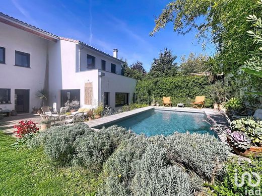 Villa in Toulouse, Haute-Garonne