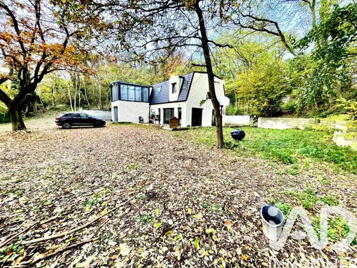 Villa in Herblay, Val d'Oise