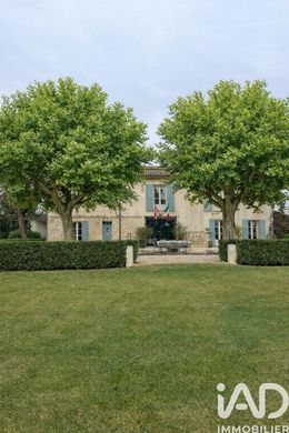 Villa in Eyragues, Bouches-du-Rhône