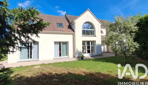 Villa in Limours, Essonne
