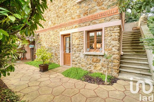 Villa in Croissy-sur-Seine, Yvelines