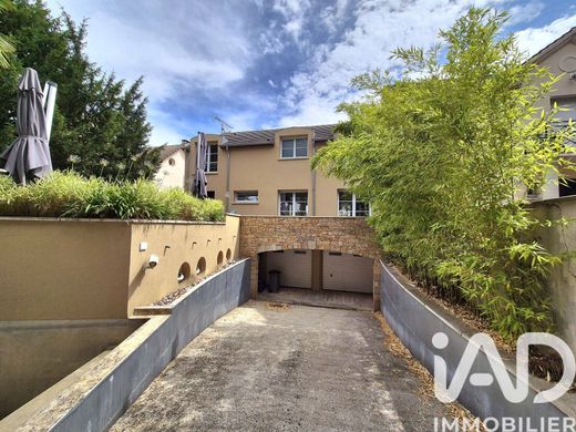 Villa in Créteil, Val-de-Marne