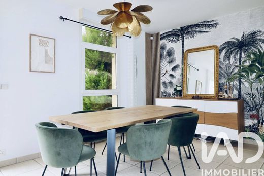 别墅  Maisons-Laffitte, Yvelines