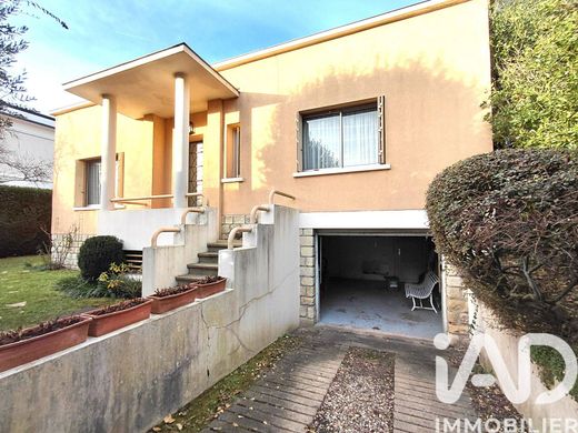 Villa in Antony, Hauts-de-Seine