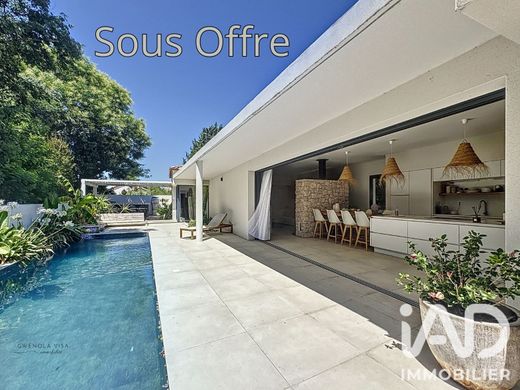 Villa Poussan, Hérault
