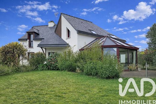 Villa in Pléneuf-Val-André, Côtes-d'Armor