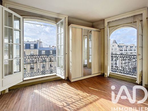 Apartment in Bastille, République, Nation-Alexandre Dumas, Paris
