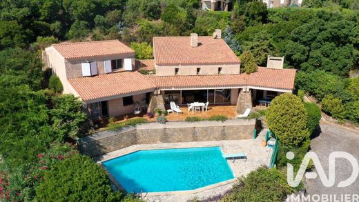 Villa in Cavalaire-sur-Mer, Var