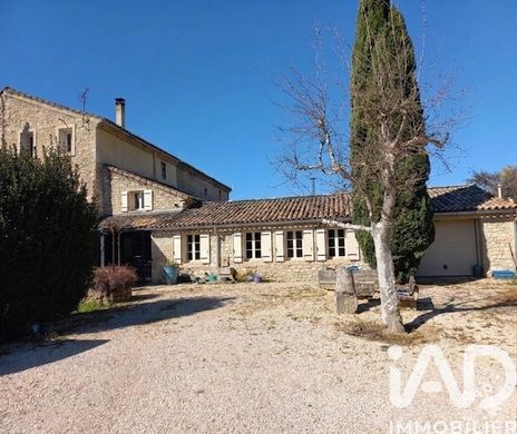 Villa in L'Isle-sur-la-Sorgue, Vaucluse