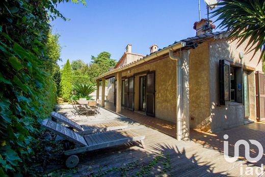 Villa a Antibes, Alpi Marittime