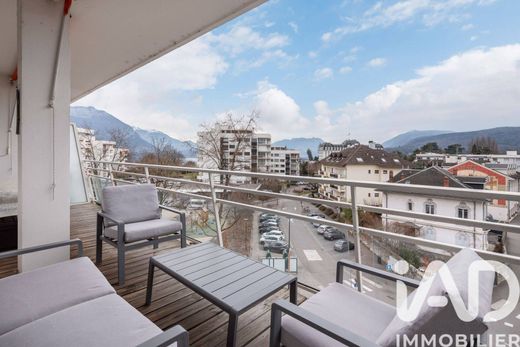 Apartament w Annecy-le-Vieux, Haute-Savoie