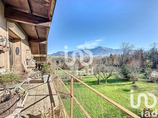 Villa in Charvonnex, Haute-Savoie